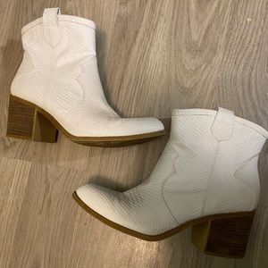 white cowboy booties size 11